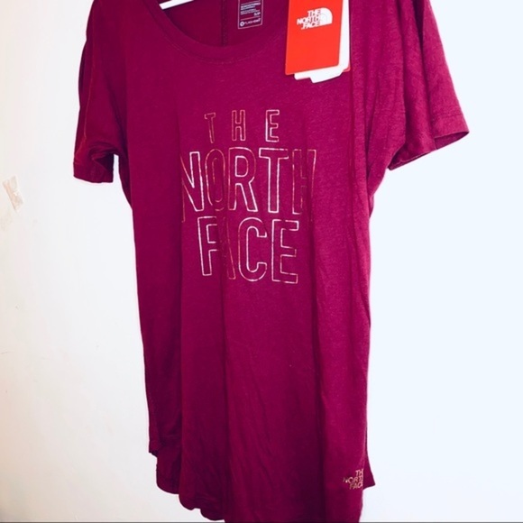 The North Face tshirt maroon red Sz S NWT … - Picture 2 of 3